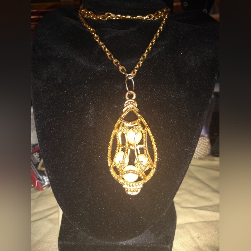 Vintage Gold Toned Long Necklace, 34 Inches, Four Caged Pearls - Picture 5 of 6